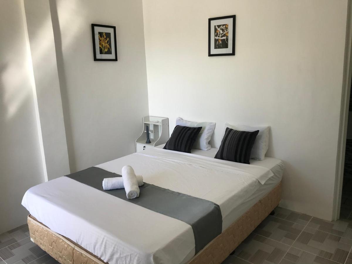 Paradise Beach Guest House ซานตาเฟ ภายนอก รูปภาพ